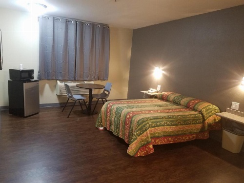 Travel Time Motel image 5